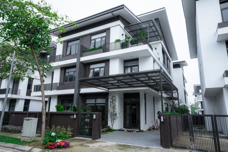 BIỆT THỰ HÀ ĐÔ ĐẲNG CẤP THƯỢNG LƯU – BẢN THIẾT KẾ ‘ĐO NI ĐÓNG GIÀY’ TỪ RAIMU HOME